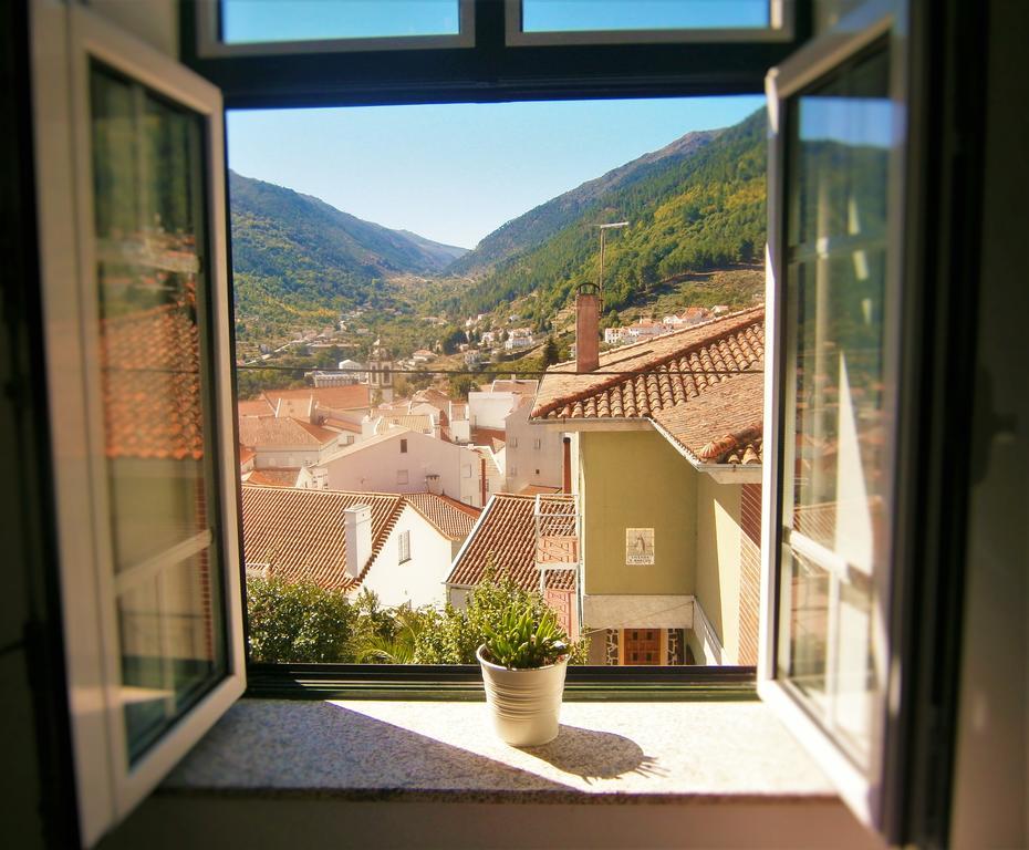 Arcadas Da Vila Manteigas Oda fotoğraf